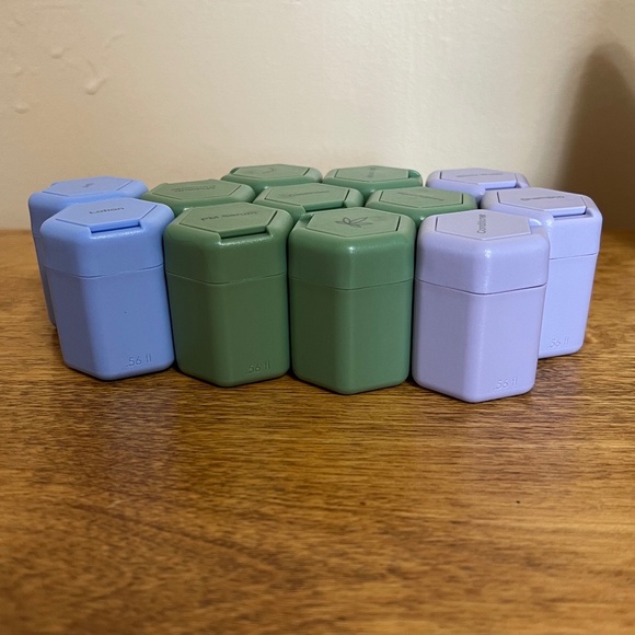 Cadence Capsules - Picture 3 of 4